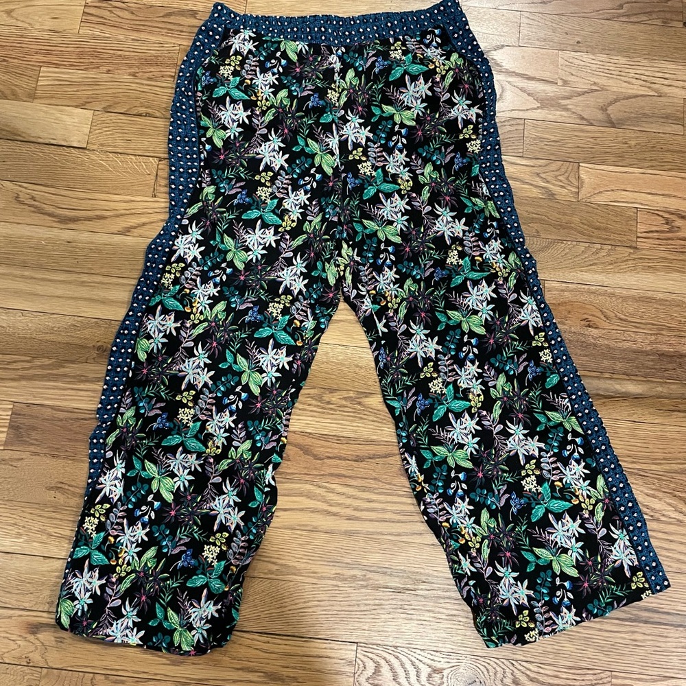 Anthropologie Printed Cropped Pants